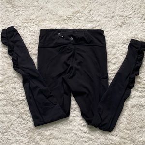 Lululemon leggings scrunched bottoms